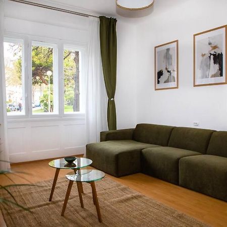 Brand New City Center Apartment Nostalgija Сплит Екстериор снимка