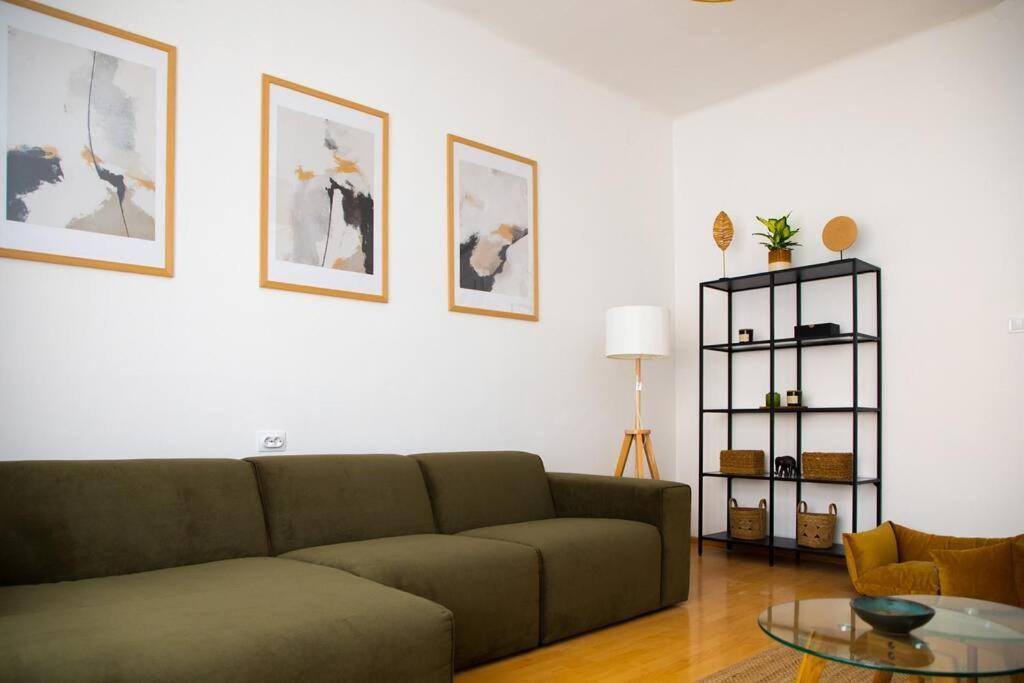 Brand New City Center Apartment Nostalgija Сплит Екстериор снимка