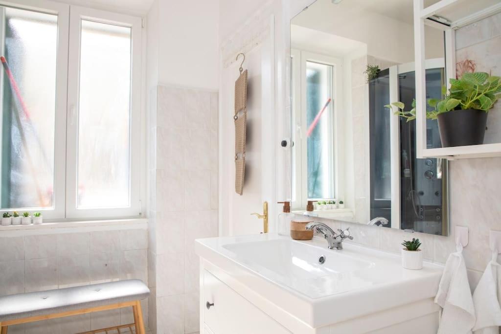 Brand New City Center Apartment Nostalgija Сплит Екстериор снимка